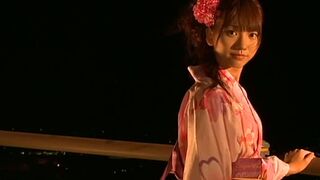 Stunning Aki Takajo Poses Seductively in Traditional Kimono