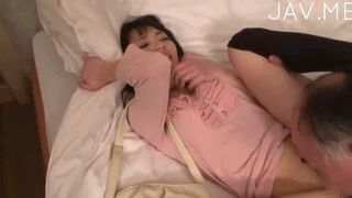 Hot Babe Sucks HARD Cock, Gets Pound RAW & Screams Orgasms
