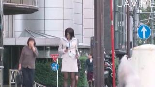 Elegant Japanese Babe Eagerly Receives Rough Pleasure