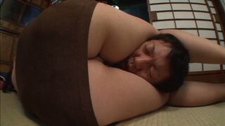 Happy Lady Gives Amazing Titjob to Her Boyfriend 18+