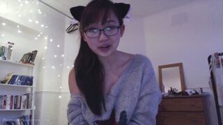 Pretty Asian Chick Strips Teasingly on Cam