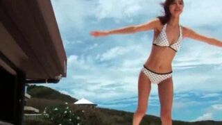 Lonely Japanese Model Poses Seductively Outdoors in Bikini