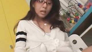 Japanese Amateur With Glasses Gets Facial Indoors