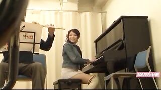 Cute Japanese Guys Engage in Steamy 21-Minute Bang Fest