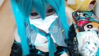 Japanese Teen 18+ Webcam Girl 18+ Shows Off Her Seductive Moves Live