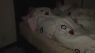 Seductive MILF Tempts in Tokyo - JAV XXX Tube