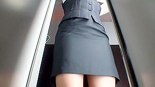 Secretly Filmed – Sexy OLs Stripping Down in Tokyo Locker Room