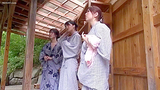 Voyeuristic Thrills – Hot Girls 18+ with Big Boobs Bathe Nude in Japanese Onsen