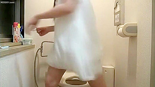 Secret Catches Japanese Ladies Going Wild in the Office Toilet!