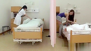 Japanese MILF AndreaSex Gets Doubly Pleasured by Two Boys 18+ in Steamy Cuckold Session!