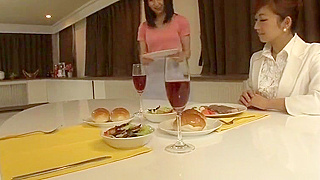 Hot Japanese Stepmom’s Luscious Ass Gets Fucked Hard