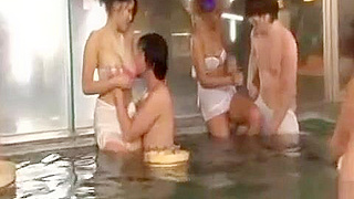 Exclusive Peek at Japanese Swingers’ Steamy Bath Foreplay & Orgy Action!