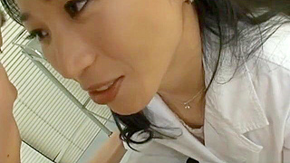 Japanese Nurse Natsumi Kitahara Gives Horny Patient Special Treatment