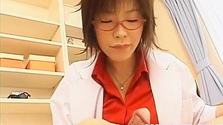 Kasumi Uehara, JAV Icon, Seduces as Kinky Doctor with Steadfast Strokes