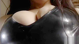Luscious Latex-clad Busty Nurse Unleashes Intense Pleasure - Pompie