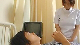 Alluring Emi Yoshida Delivers a Mind-Blowing Blowjob in Nurse JAV Scene