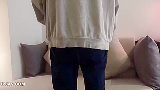 Alluring Asian MILF Takes Control in Exclusive Porn Clip!