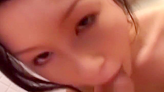 Japanese Beauty Swallows it All – JAV Star Takes Massive Cum Load in Steamy Bath!