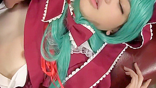 Touhou Cosplay Sensation – Hina Kagiyama Reveals All for Your Ultimate Pleasure!