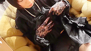 Beastly Encounter – Ushijima Iiniku’s ‘Human’ Chapter 1 Seduction
