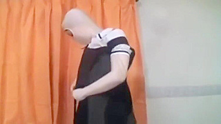 Kigurumi Obsession – Dive into Gloved Handjob Bliss!