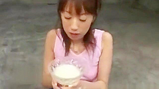 JAV Siren Perfects Her Sensual Swallowing Skills!