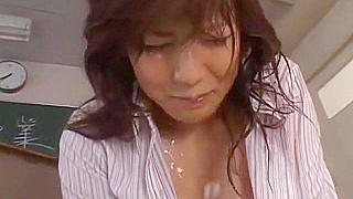 Sensual Japanese Beauty Hitomi Nakagawa in Intense Cumshots & Facials JAV Scene