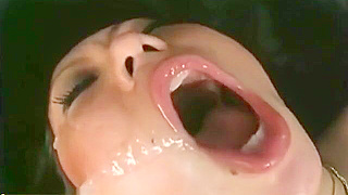 Experience the Luscious Thrills of a Chinese Threesome – Hardcore Fucking at Its Finest!