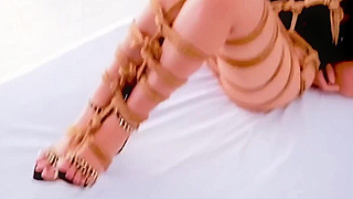 Seductive Japanese Bondage Beauty Takes Control and Changes the Game!