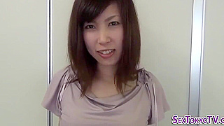Japanese Pornstar's Luscious Lips in Action - A Must-Watch!