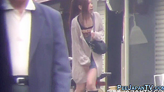 Luscious Japanese Beauty Pees Seductively in the Alley