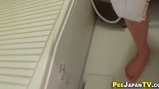 Peeing In Cup – Japanese Fetish Porn You Must Watch!