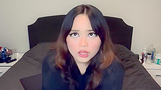 Joi Enchantress Showcases Her Sultry Curves in Japanese Porn Delight