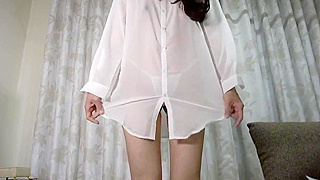 IrresistibleJapanese MILF Tempts You with Every Seductive Move