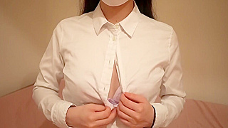 Luscious Japanese Enchantress Dazzles with Steamy Webcam Tease