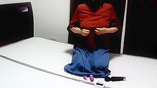 Amateur Slave Gets 5 Explosive Orgasms from Dominant Master