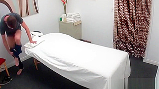 Japanese Masseuse Gives Mind-Blowing Blowjob & Seductive Massage