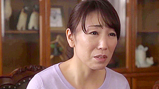 Sultry Japanese MILF Takes Charge in Scorching Homemade Sex Session