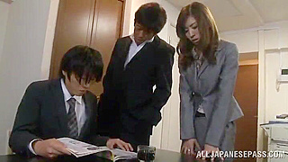 Yuri Ashina Seduces Her Boss in a Scandalous Office Encounter