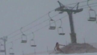 Rin Kawamoto Asian doll is skiing nude
