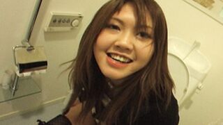 Teen 18+ Sweetheart Sucks Off Older Guy Seductively